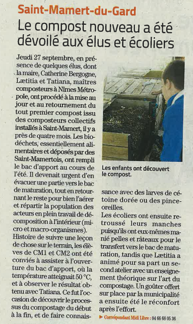 Retournement du compost à Saint-Mamert-du-Gard